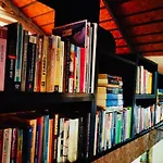 Vila Kaleici Muestakil Benzersiz Bahceli Harika Ev