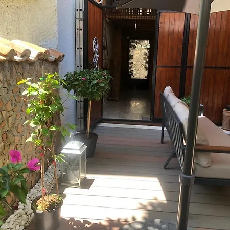 Kaleici Muestakil Benzersiz Bahceli Harika Ev Villa *