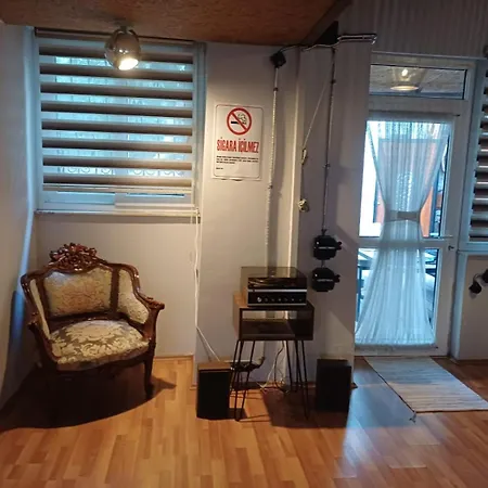 Kaleici Muestakil Benzersiz Bahceli Harika Ev Antalya