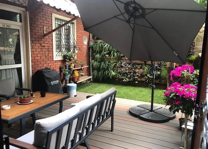 Kaleici Muestakil Benzersiz Bahceli Harika Ev