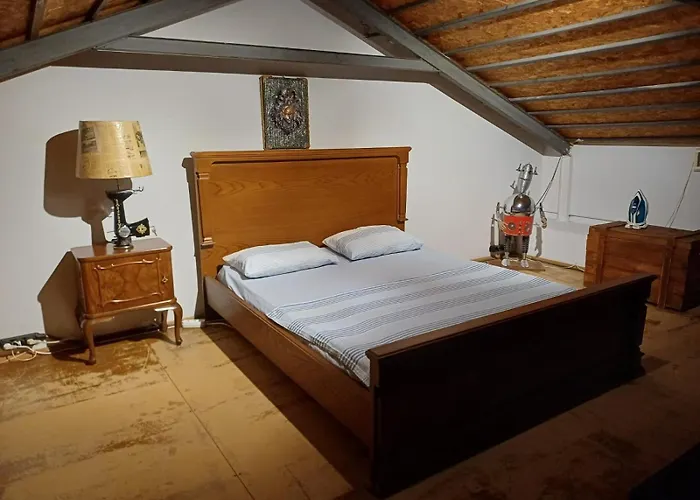 Kaleici Muestakil Benzersiz Bahceli Harika Ev Villa Antalya