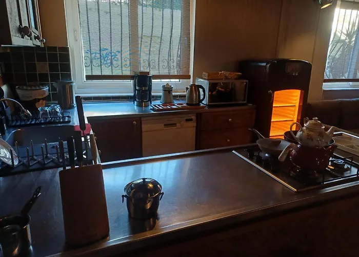 Kaleici Muestakil Benzersiz Bahceli Harika Ev